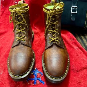 Dr Martens MIE Pascal Ripple Sole CF Stead Caramel Size 10Uk 11US Men’s